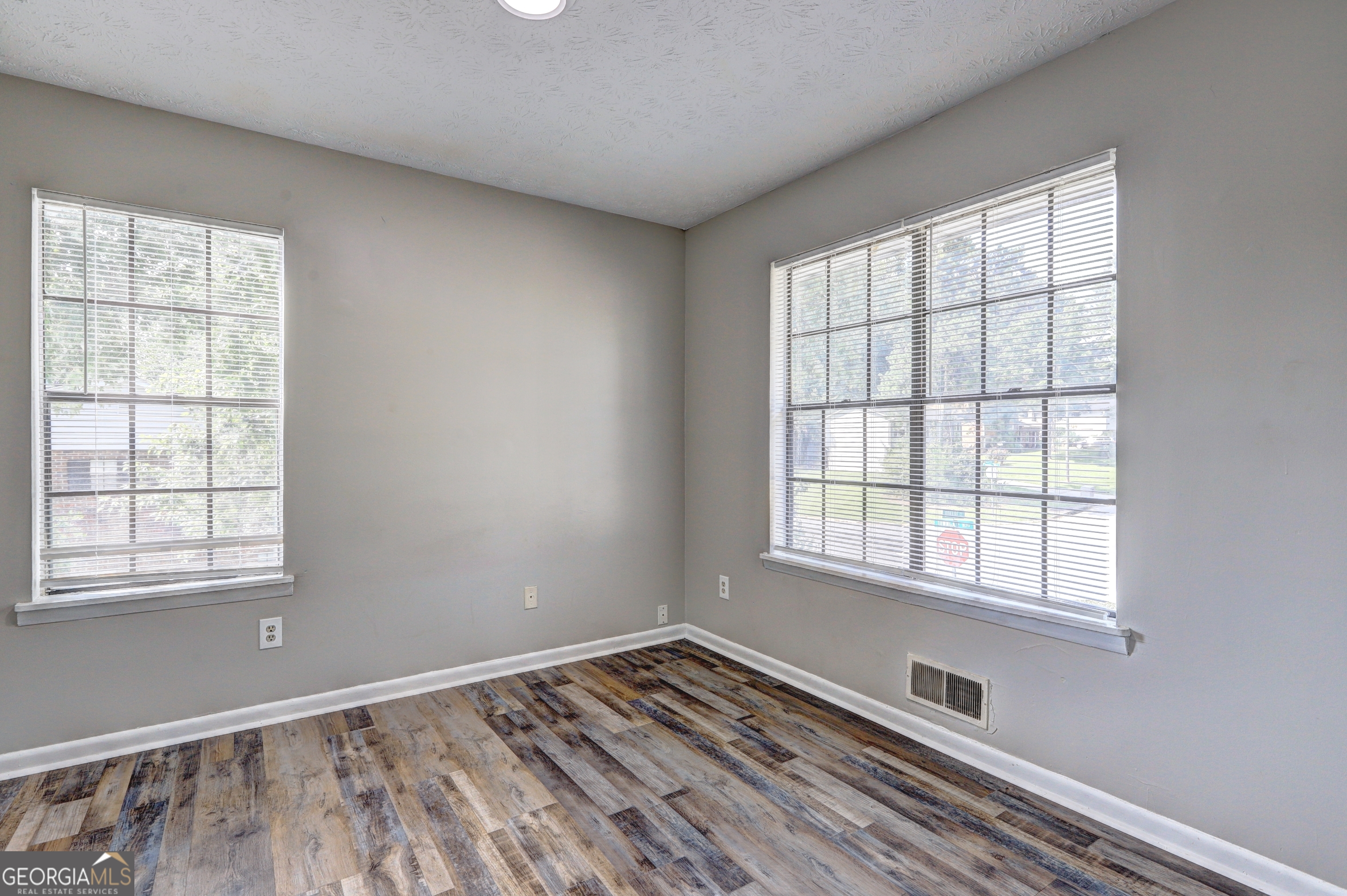 738 Dunaire Way Property Photo 23