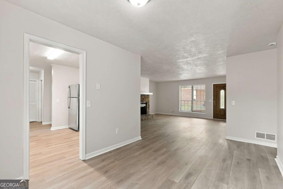2624 Majestic Way Property Photo 6