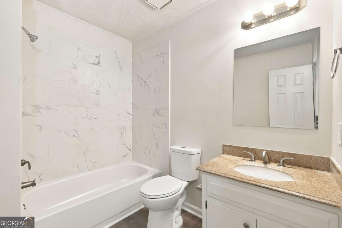 2624 Majestic Way Property Photo 17