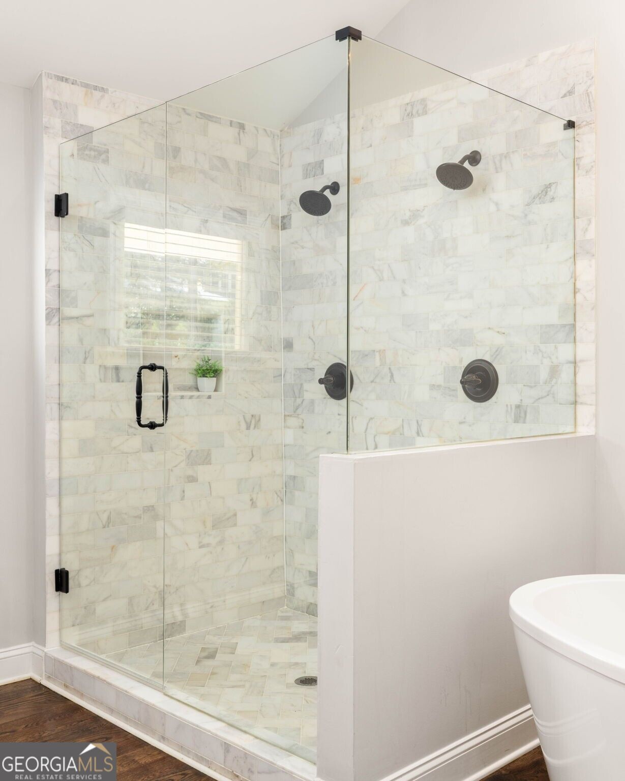 1241 Oldfield Road Property Photo 20