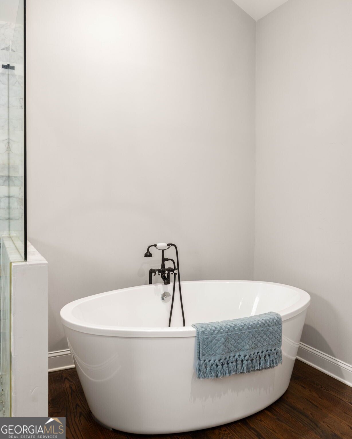 1241 Oldfield Road Property Photo 21