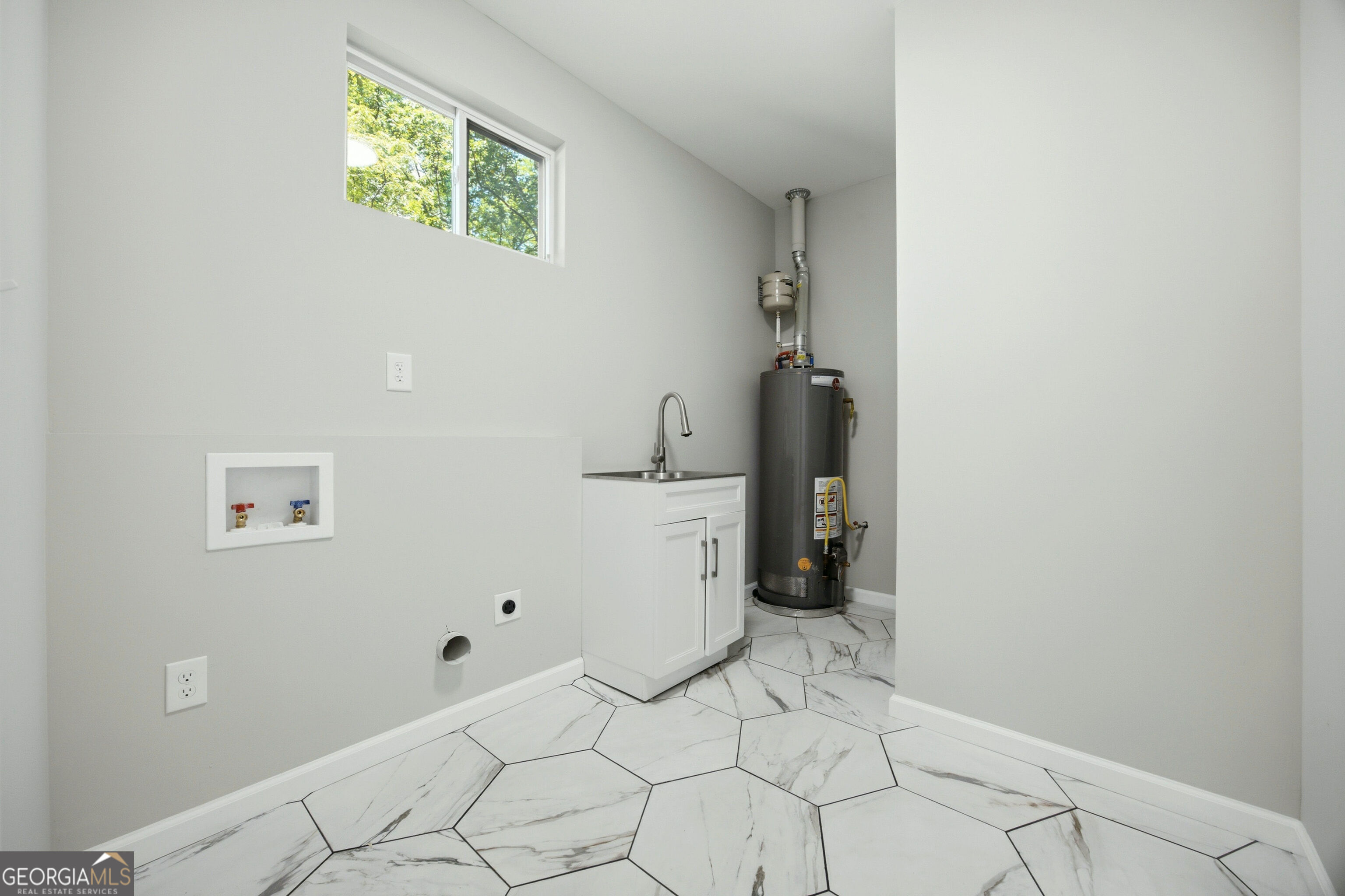 2473 Hiram Sudie Road Property Photo 10