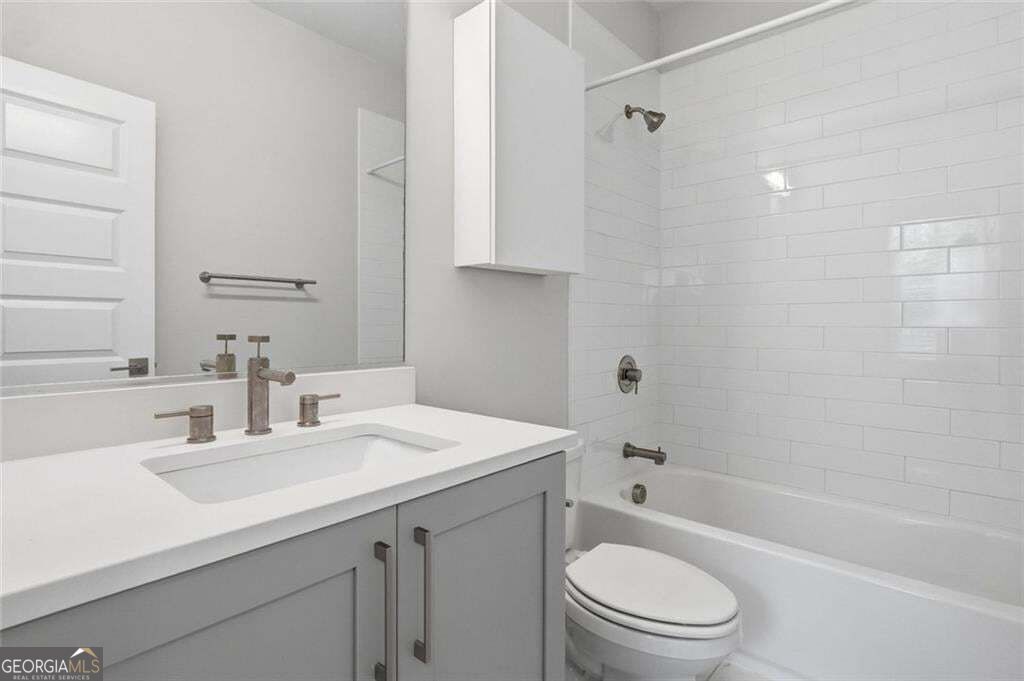 579 Broadview Place Ne Property Photo 30