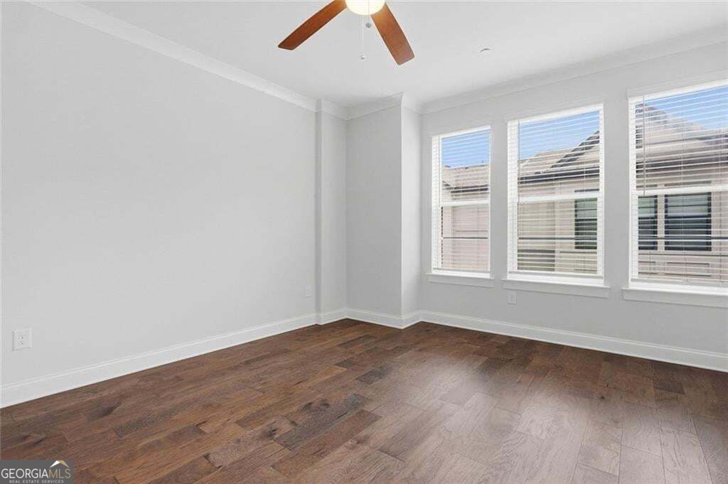 579 Broadview Place Ne Property Photo 31