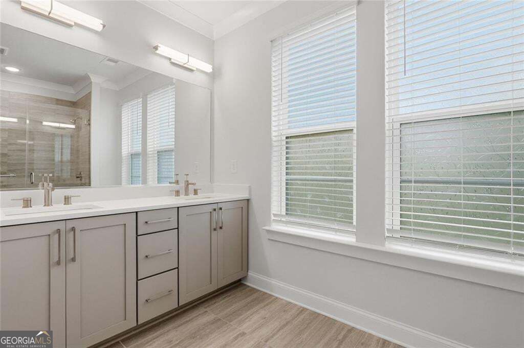 579 Broadview Place Ne Property Photo 34