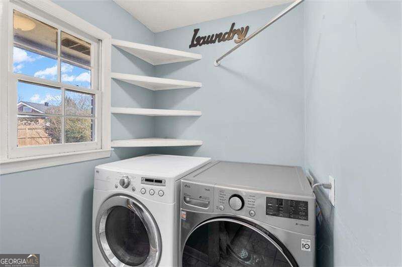 213 Cook Street Property Photo 16