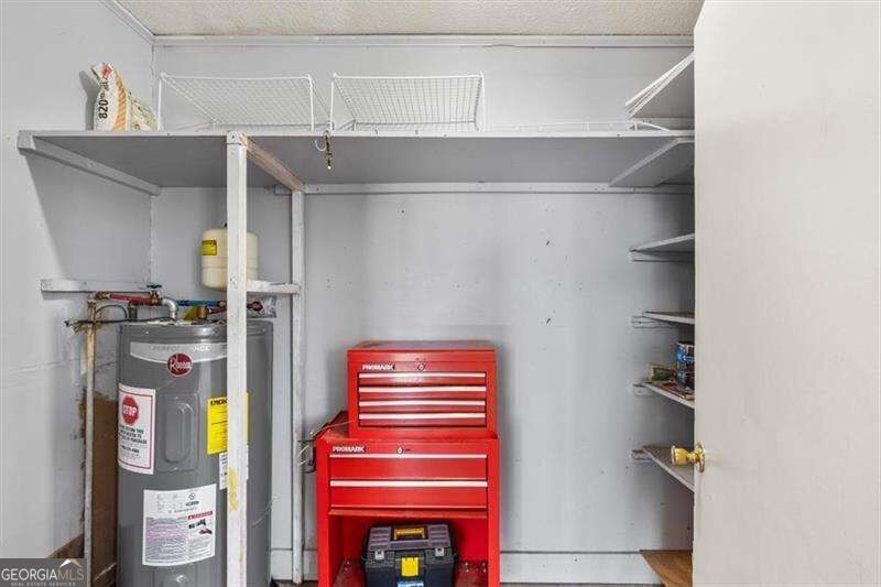 213 Cook Street Property Photo 19