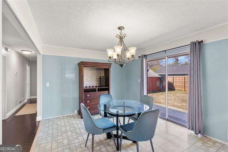 213 Cook Street Property Photo 20