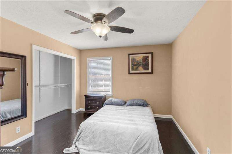 213 Cook Street Property Photo 24