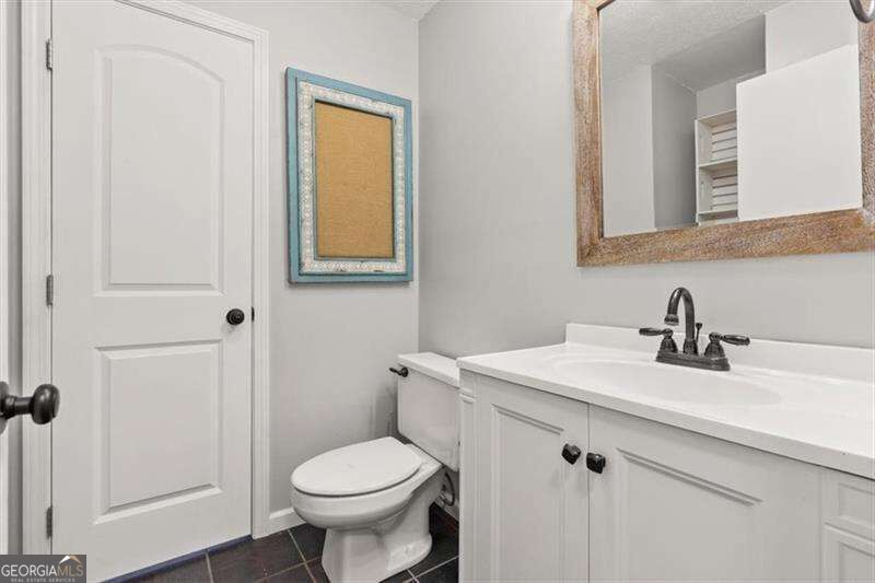 213 Cook Street Property Photo 26