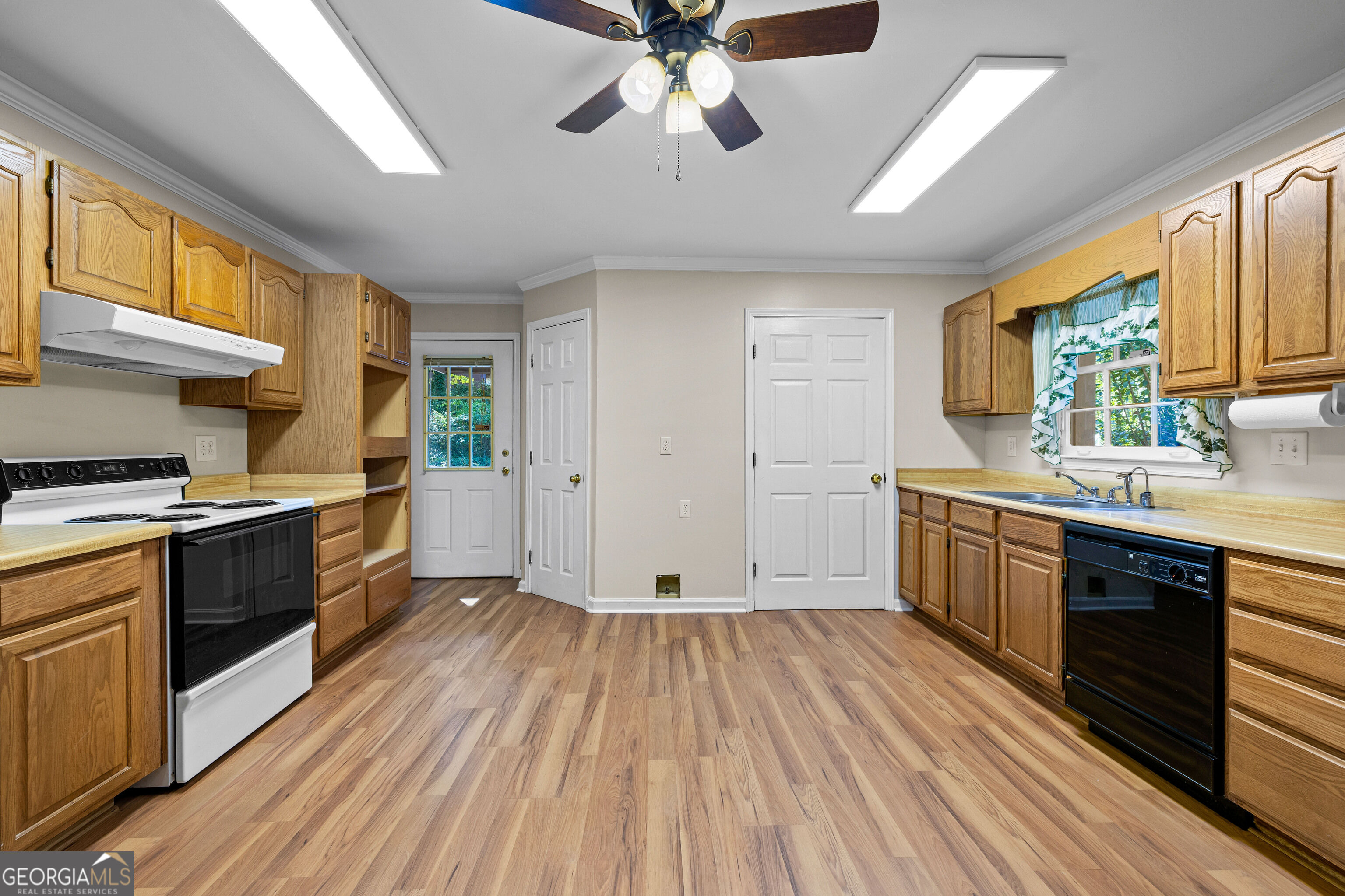 119 Hickory Avenue Property Photo 16