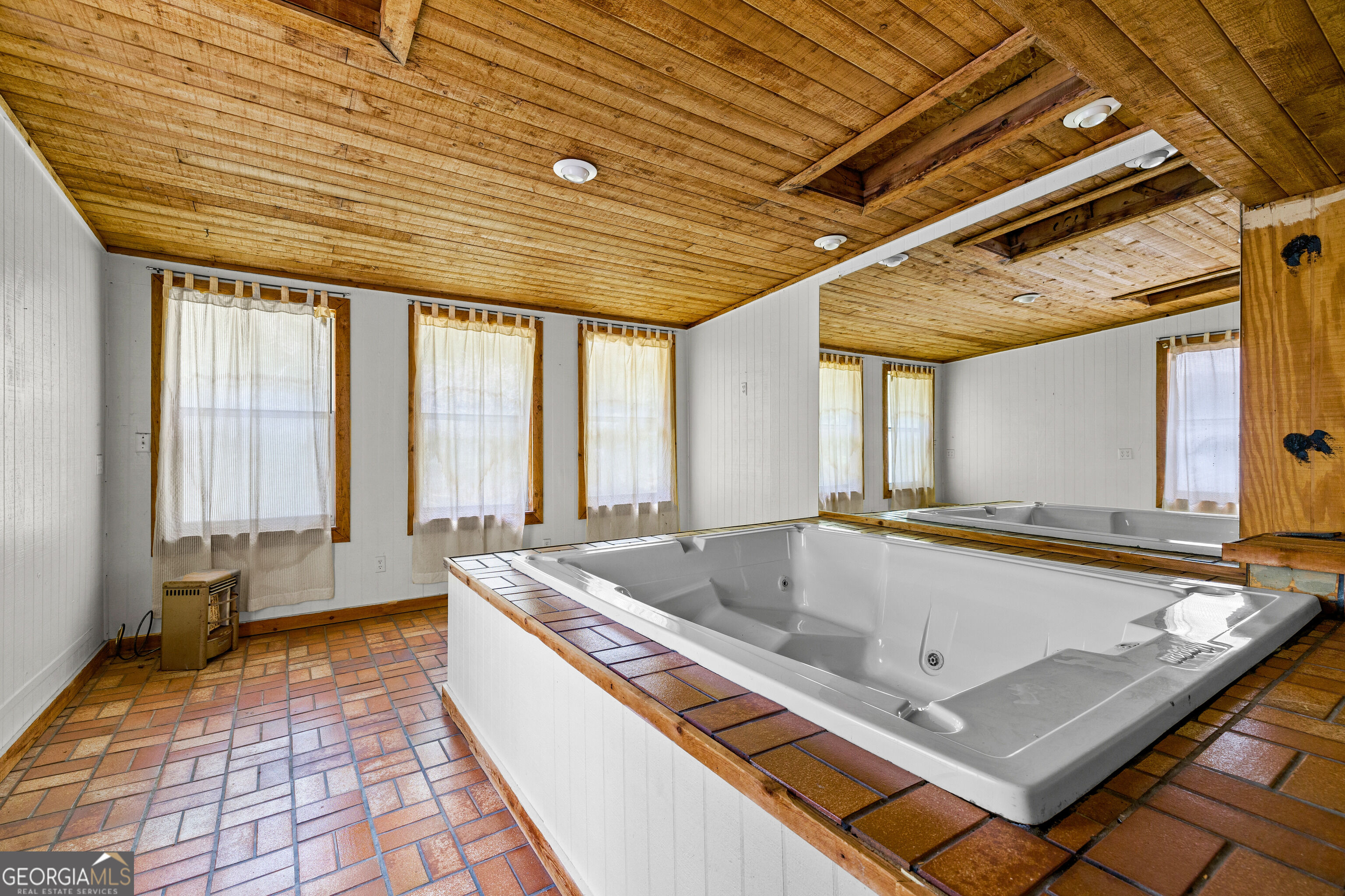 119 Hickory Avenue Property Photo 32