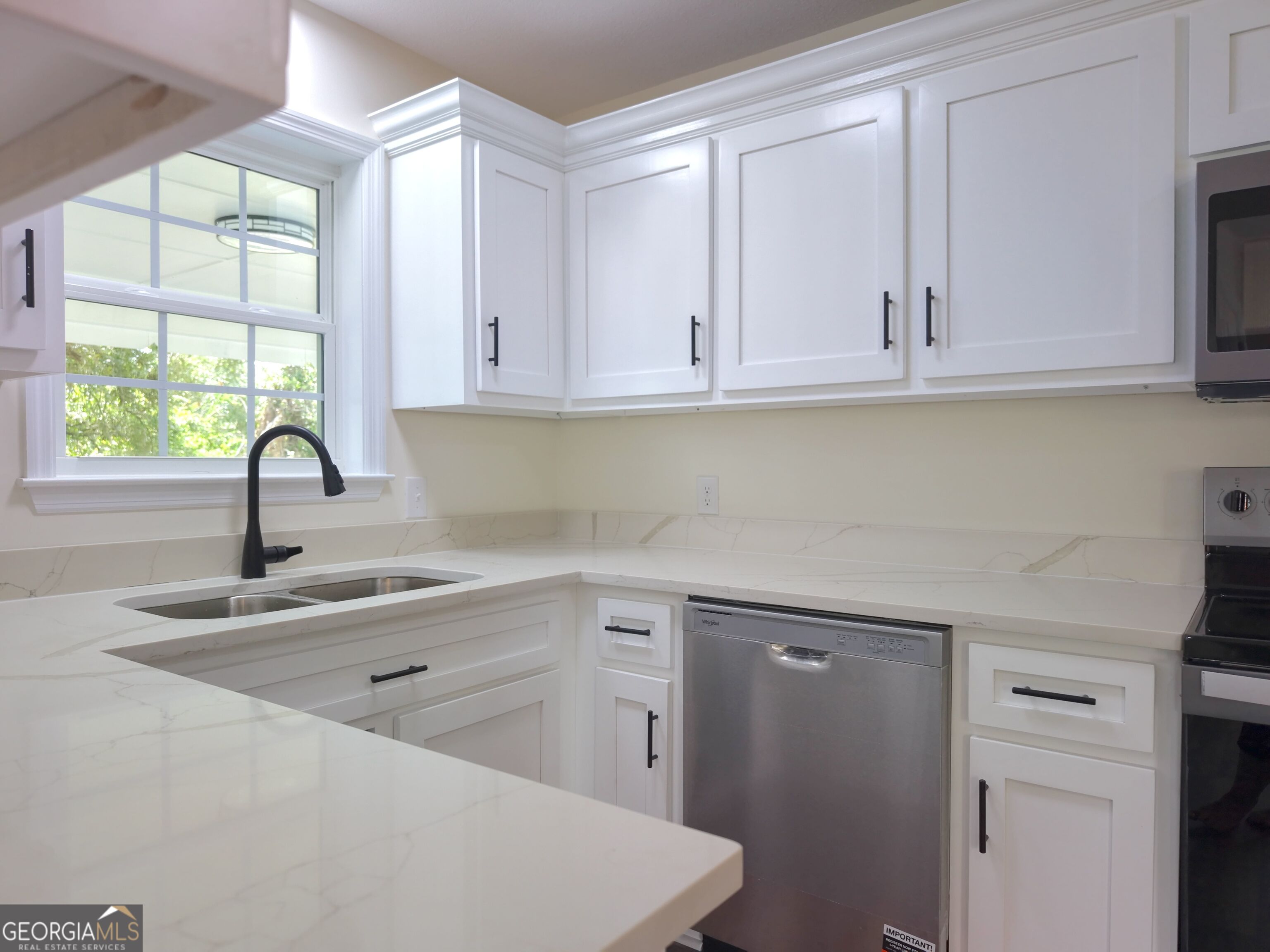3848 Hatch Parkway N Property Photo 7
