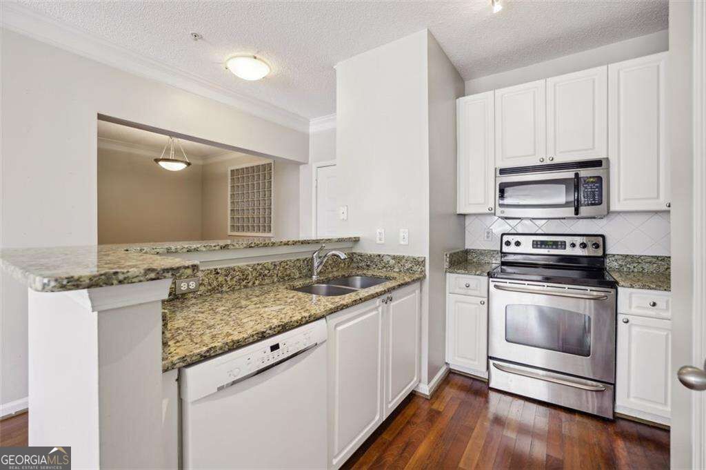 10 Perimeter Summit Boulevard Ne # 3206 Property Photo 9