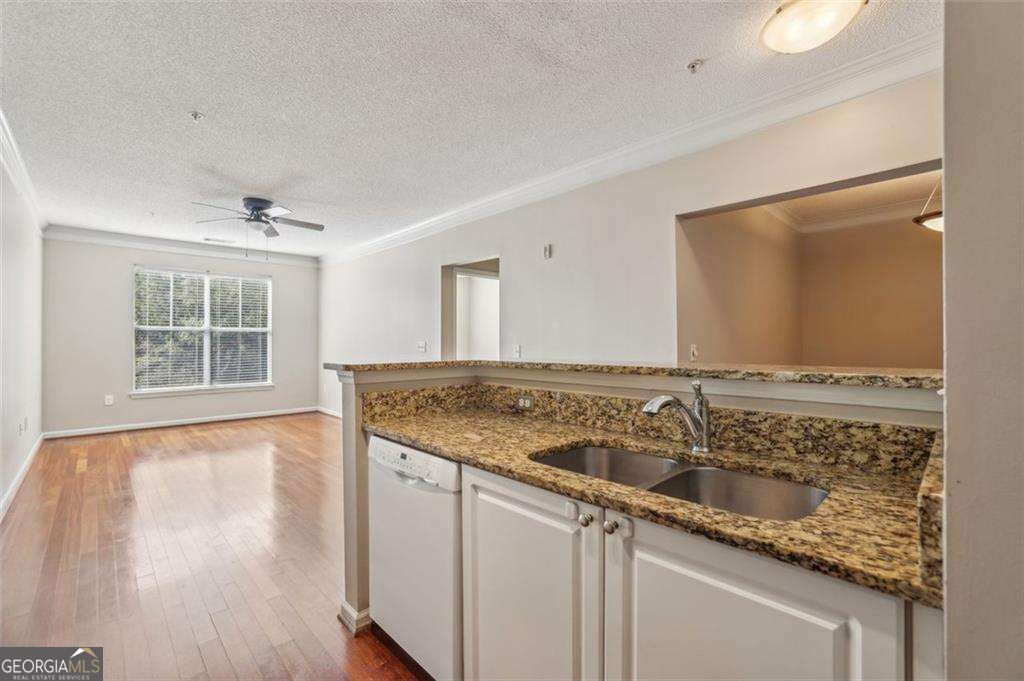 10 Perimeter Summit Boulevard Ne # 3206 Property Photo 10