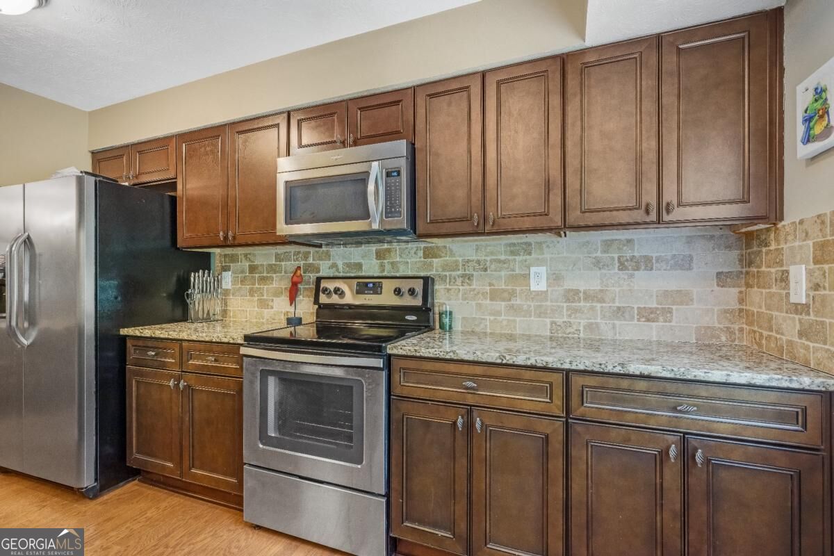 2877 Torreya Way Se Property Photo 7