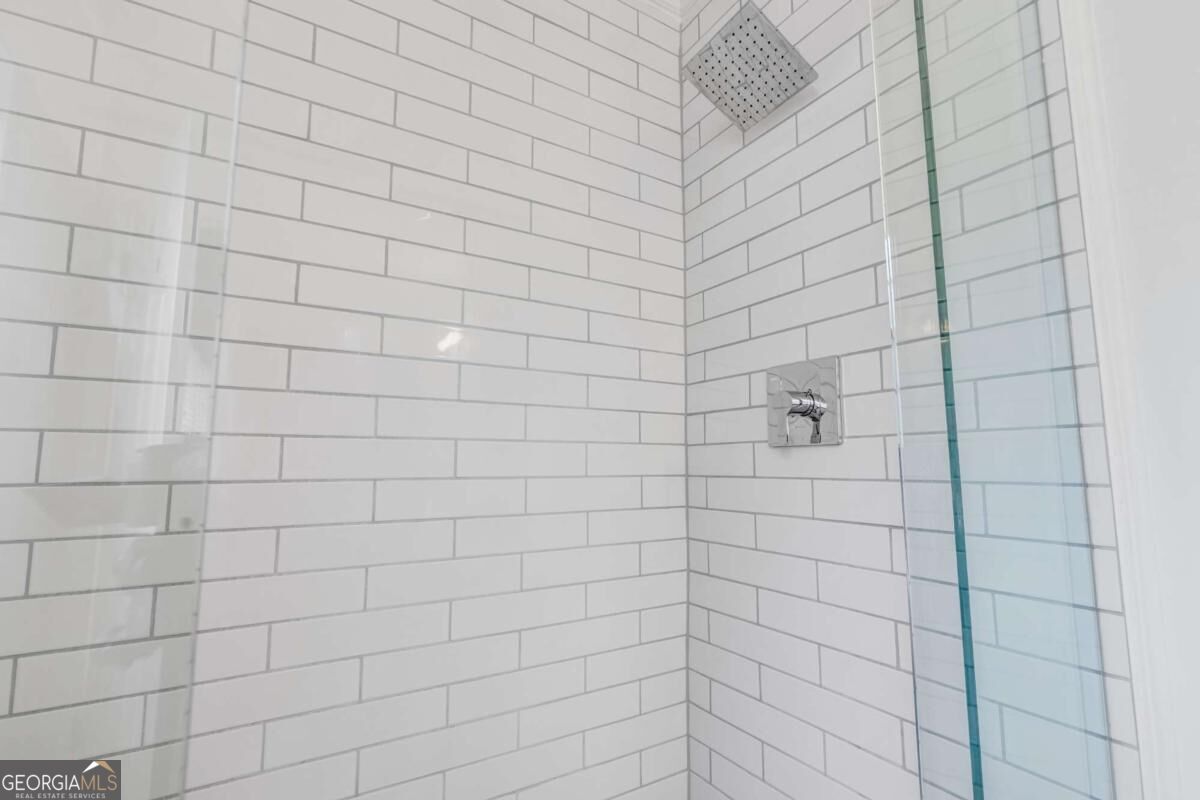 866 E Ponce De Leon Avenue Property Photo 23