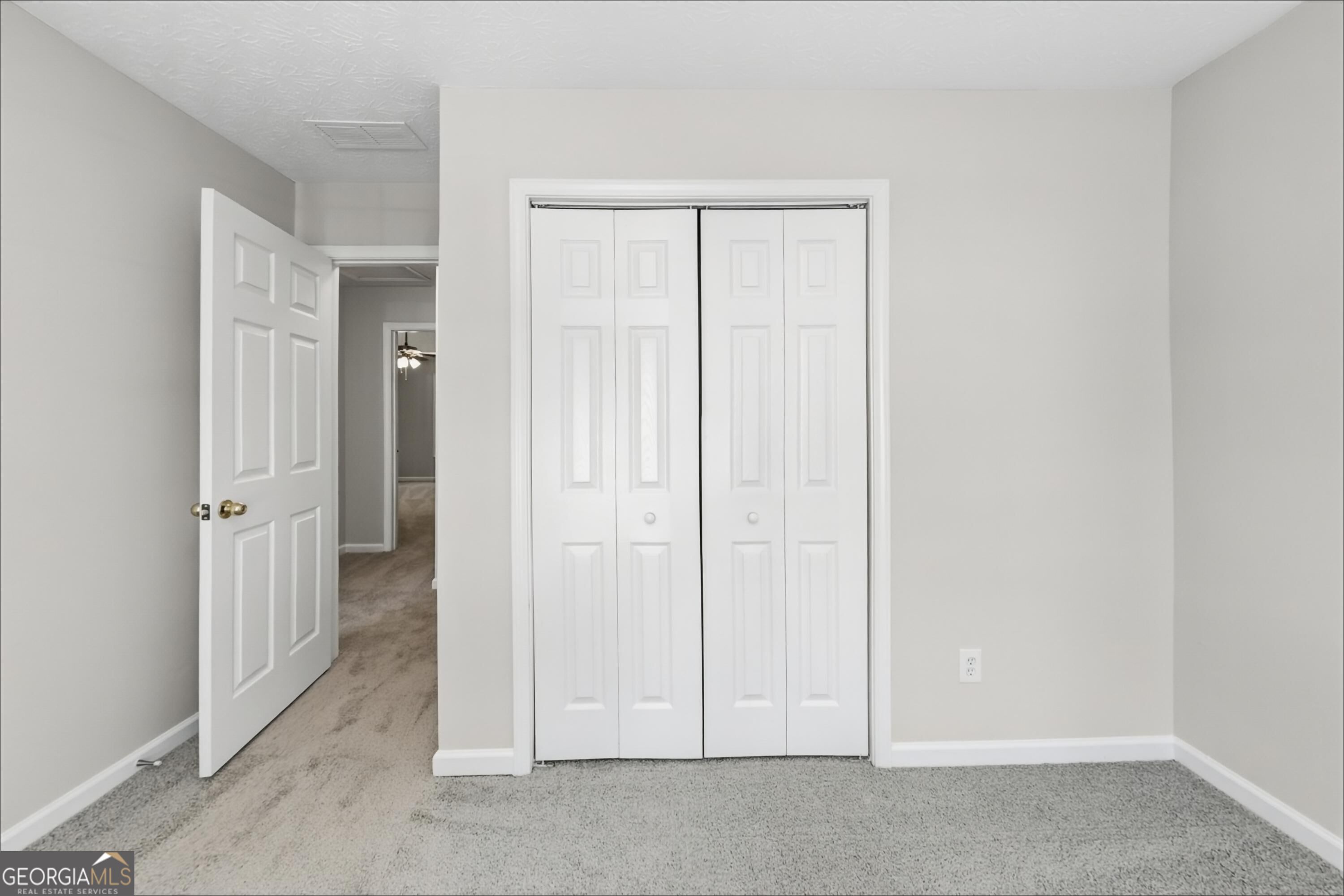 390 Oak Vista Court Property Photo 11