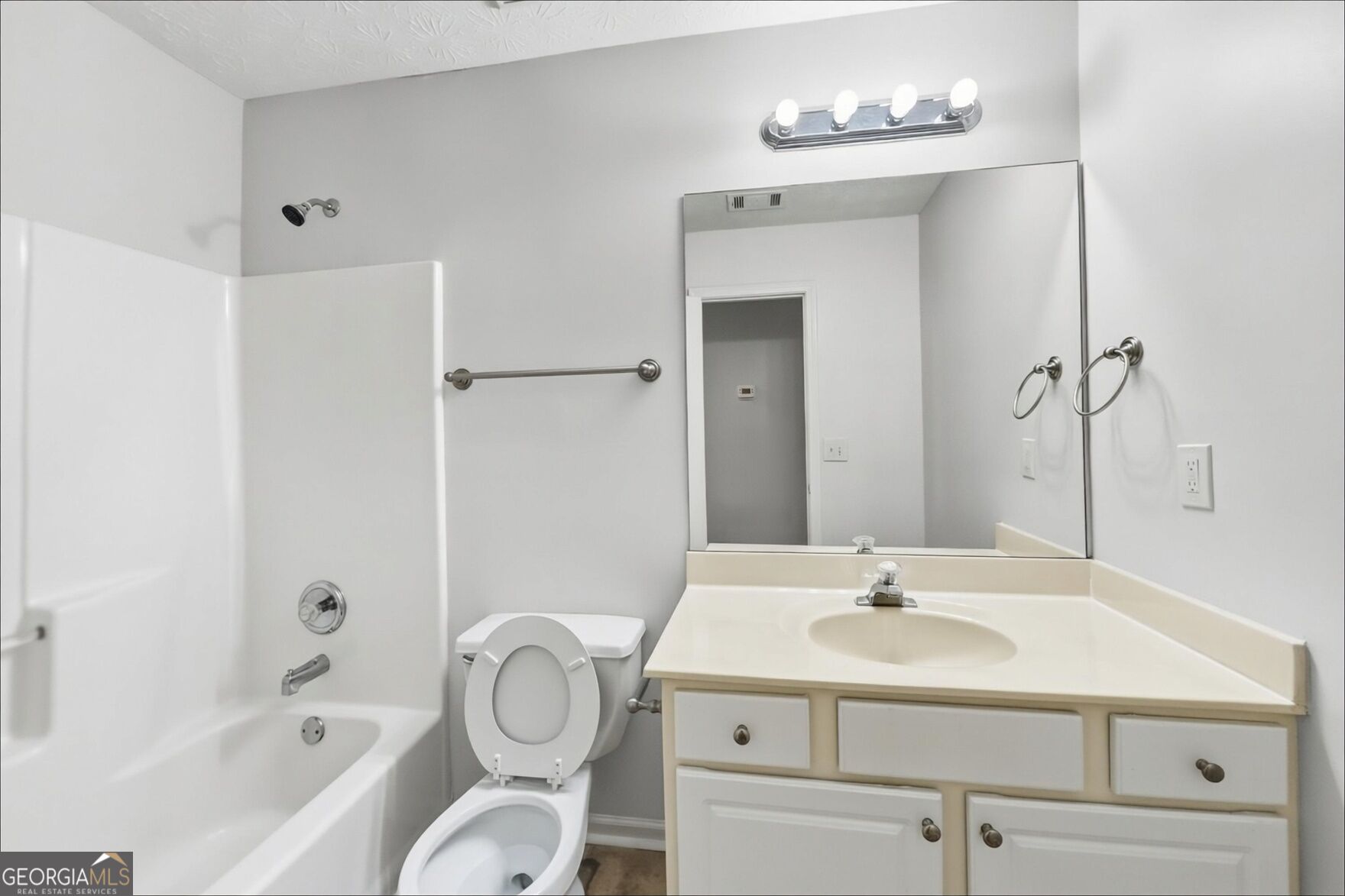 390 Oak Vista Court Property Photo 16