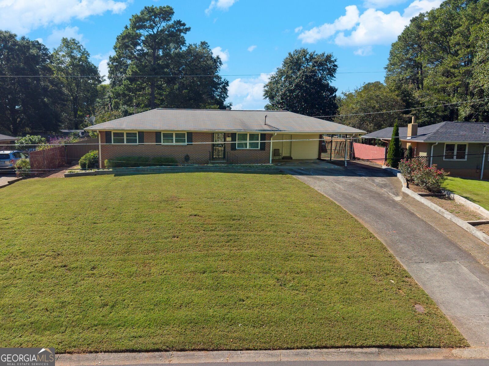 3500 Kenland Road SE Property Photo 1