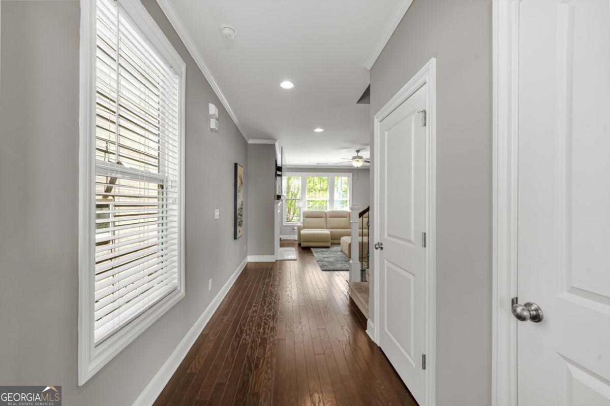 2032 Stanfield Avenue Nw Property Photo 6