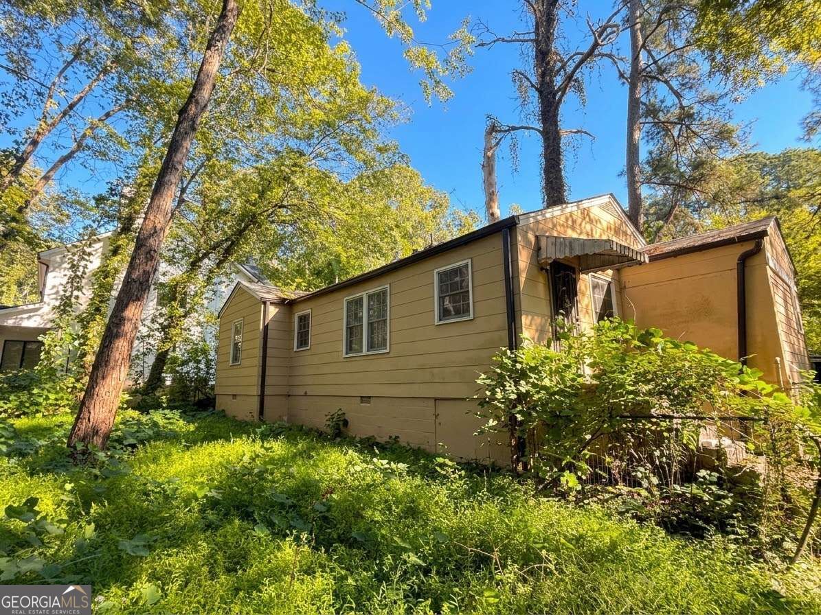 2133 Woodberry Avenue Property Photo 2
