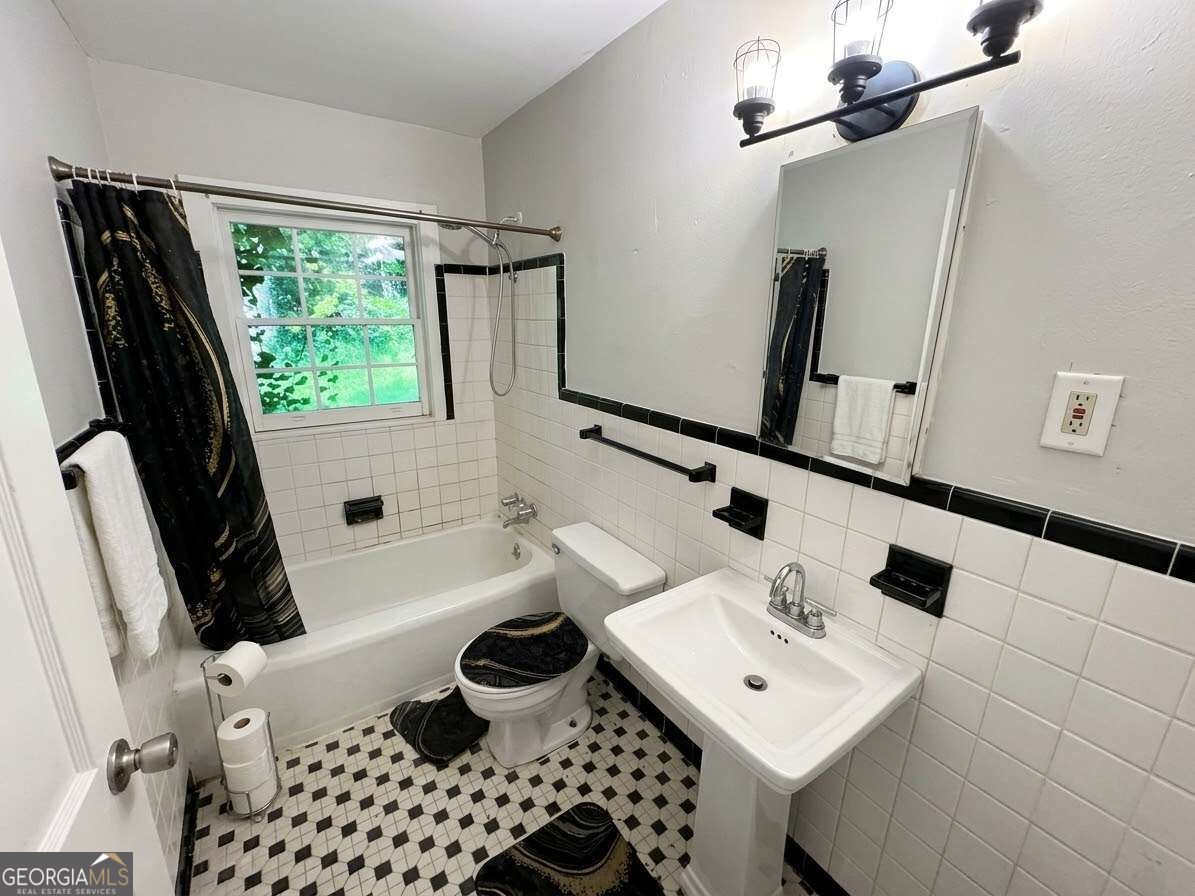 2133 Woodberry Avenue Property Photo 7