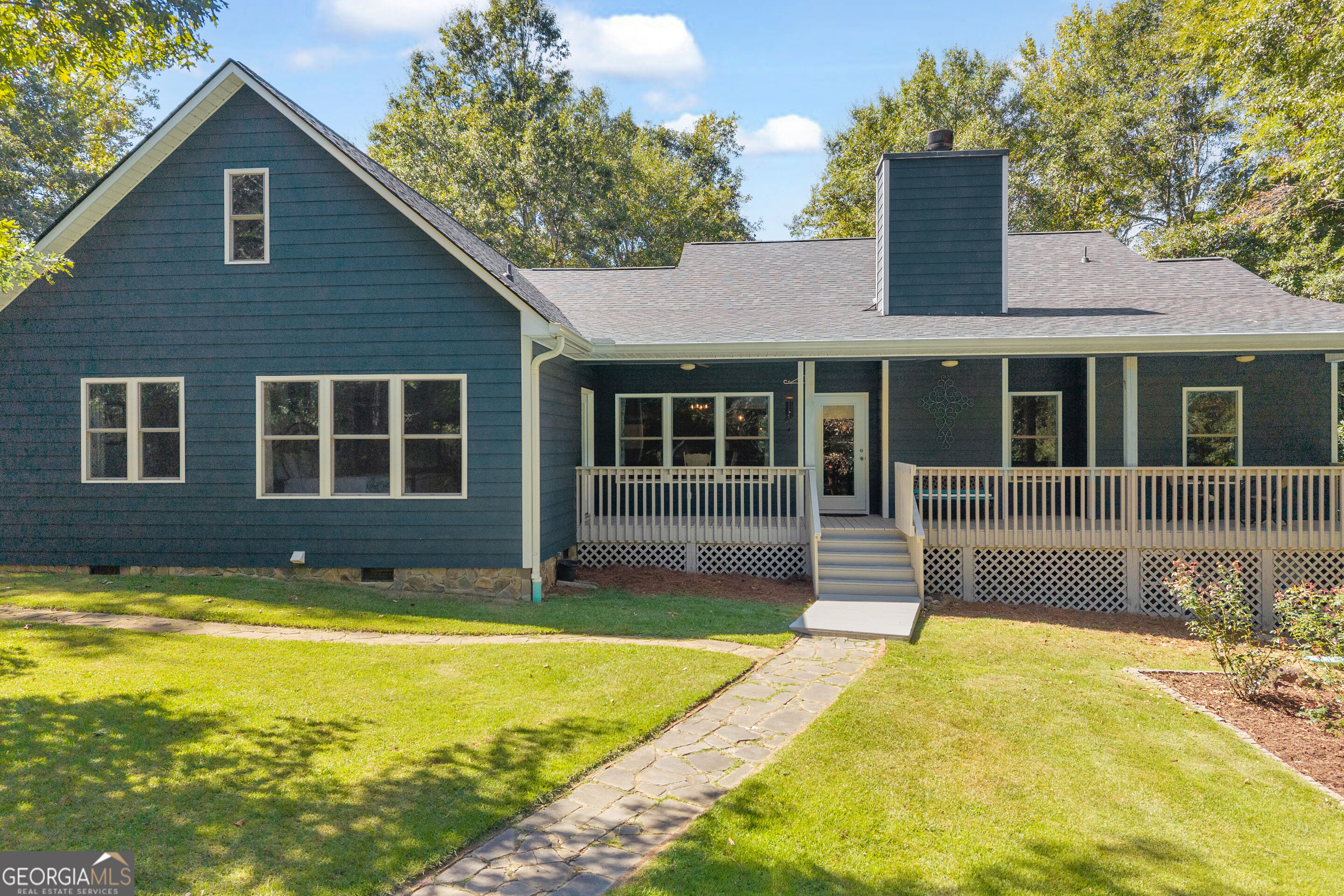 1651 Springfield Drive Property Photo 6