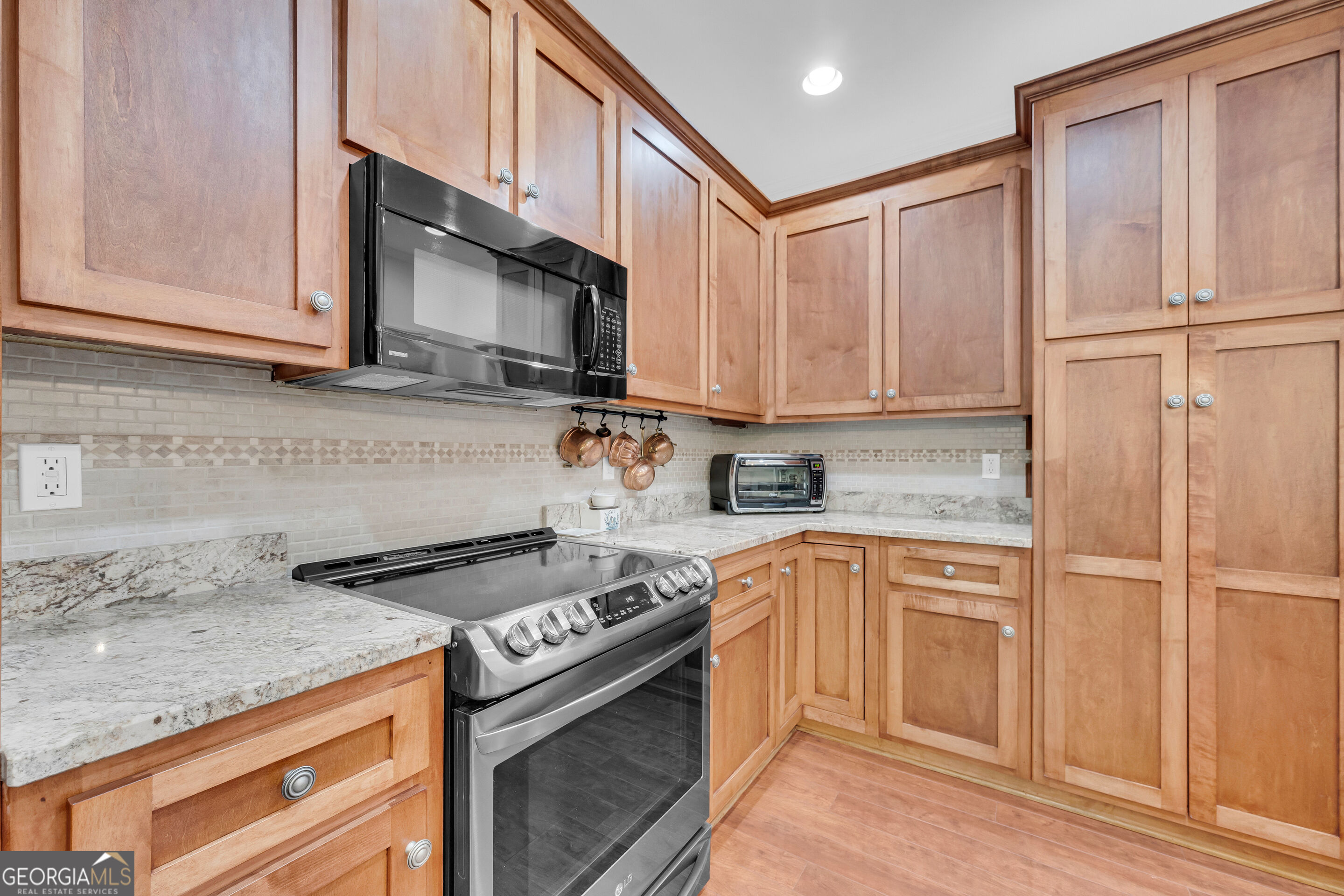 1651 Springfield Drive Property Photo 32