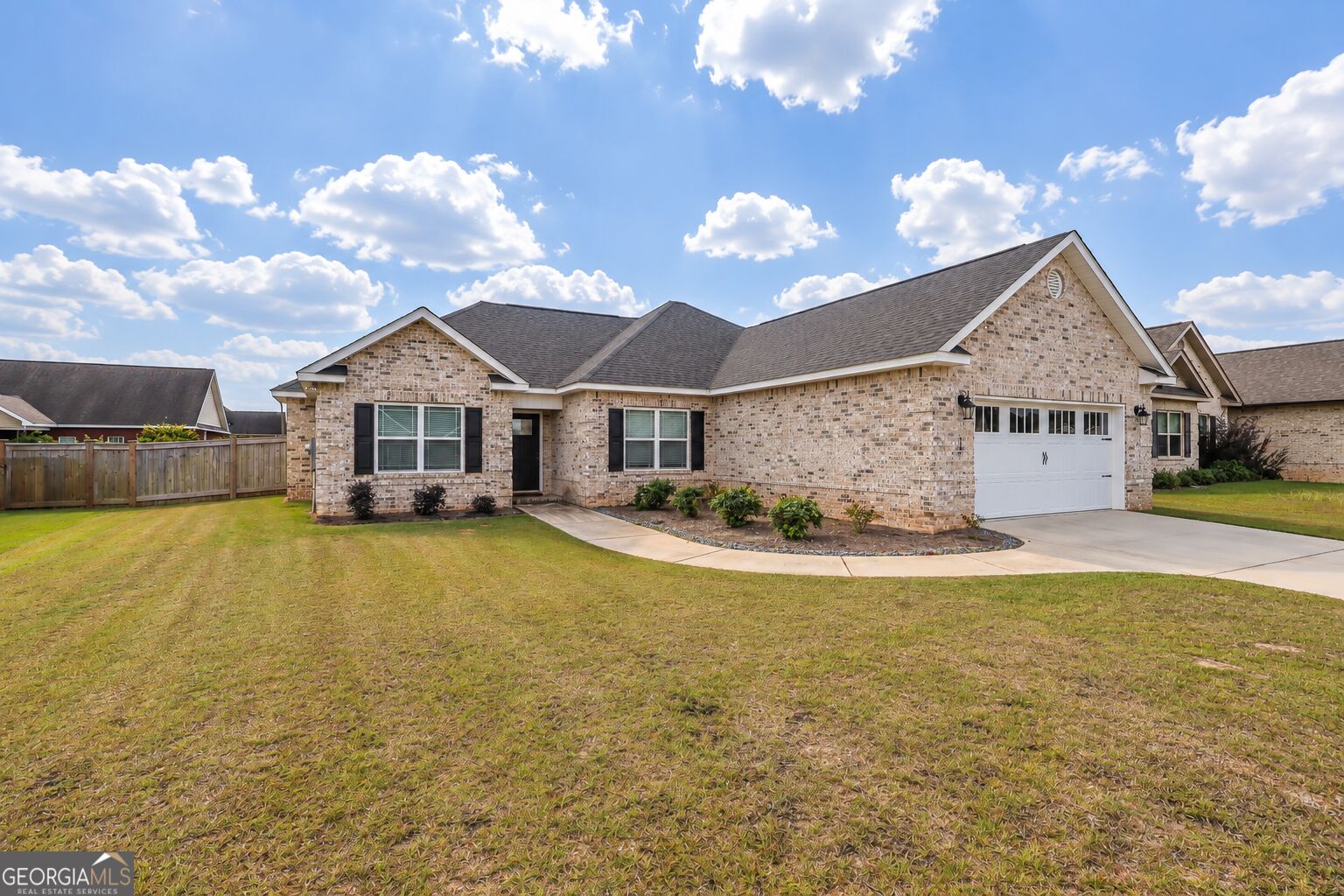 307 Ruger Place Property Photo 3