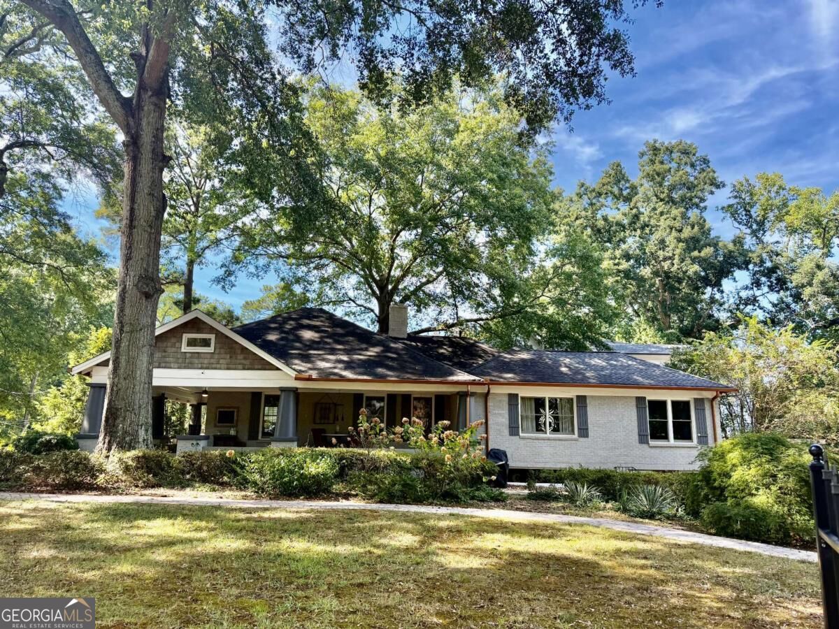 2262 Ridgedale Road NE Property Photo 1