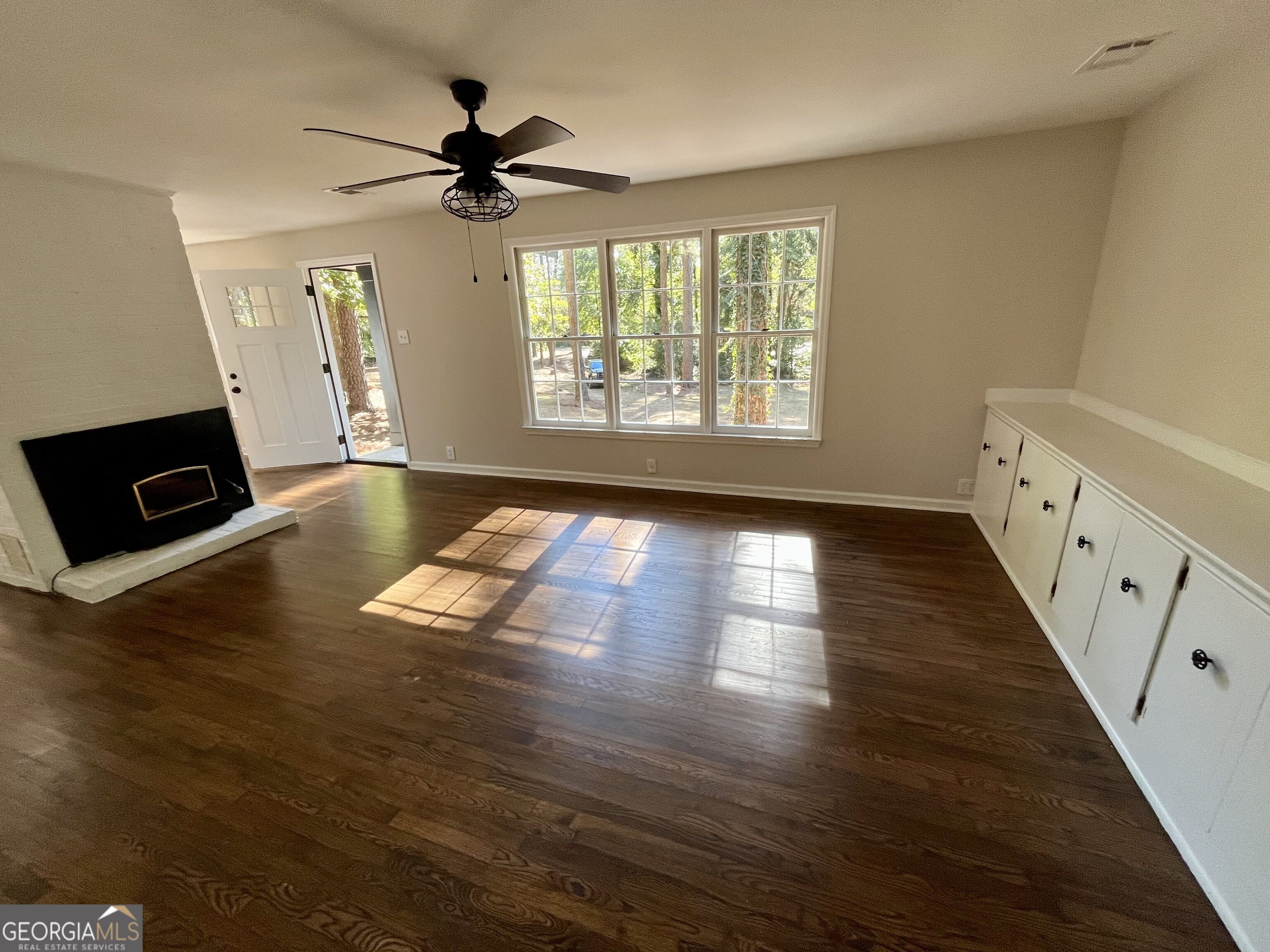 2422 Williams Mill Road Property Photo 11