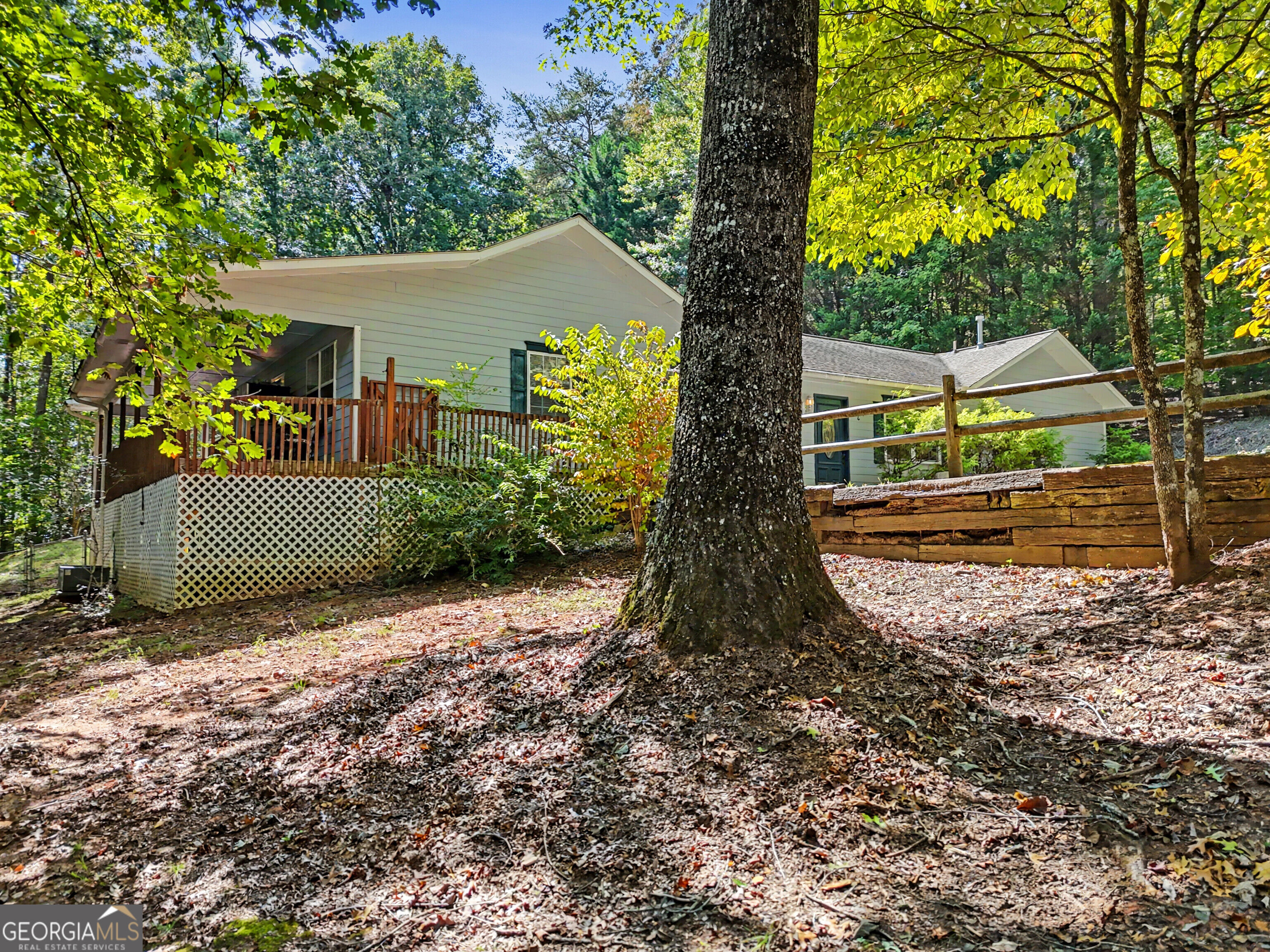 6961 Wood Lake Circle Property Photo 2