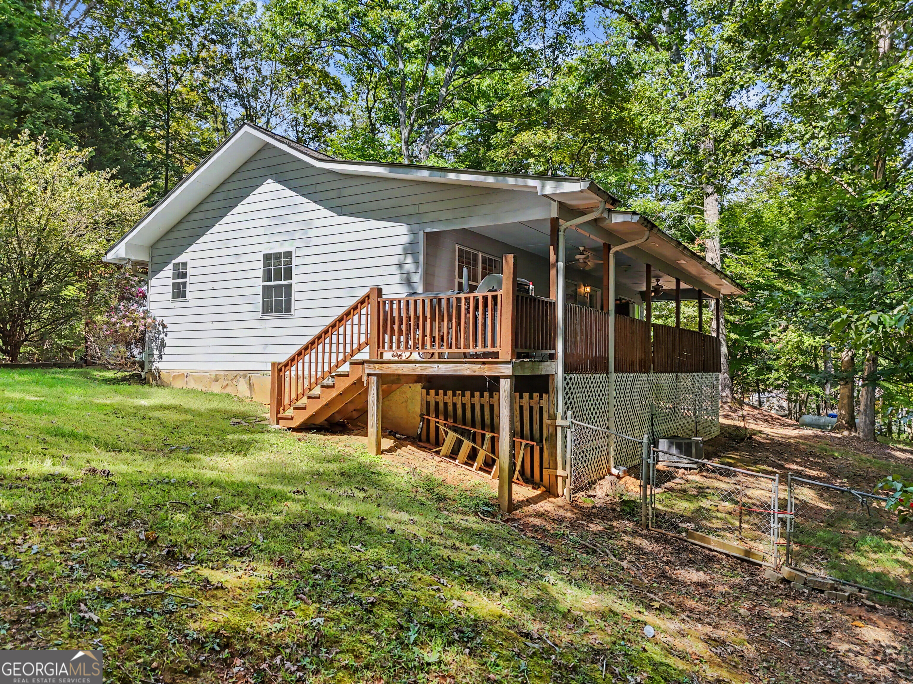 6961 Wood Lake Circle Property Photo 3