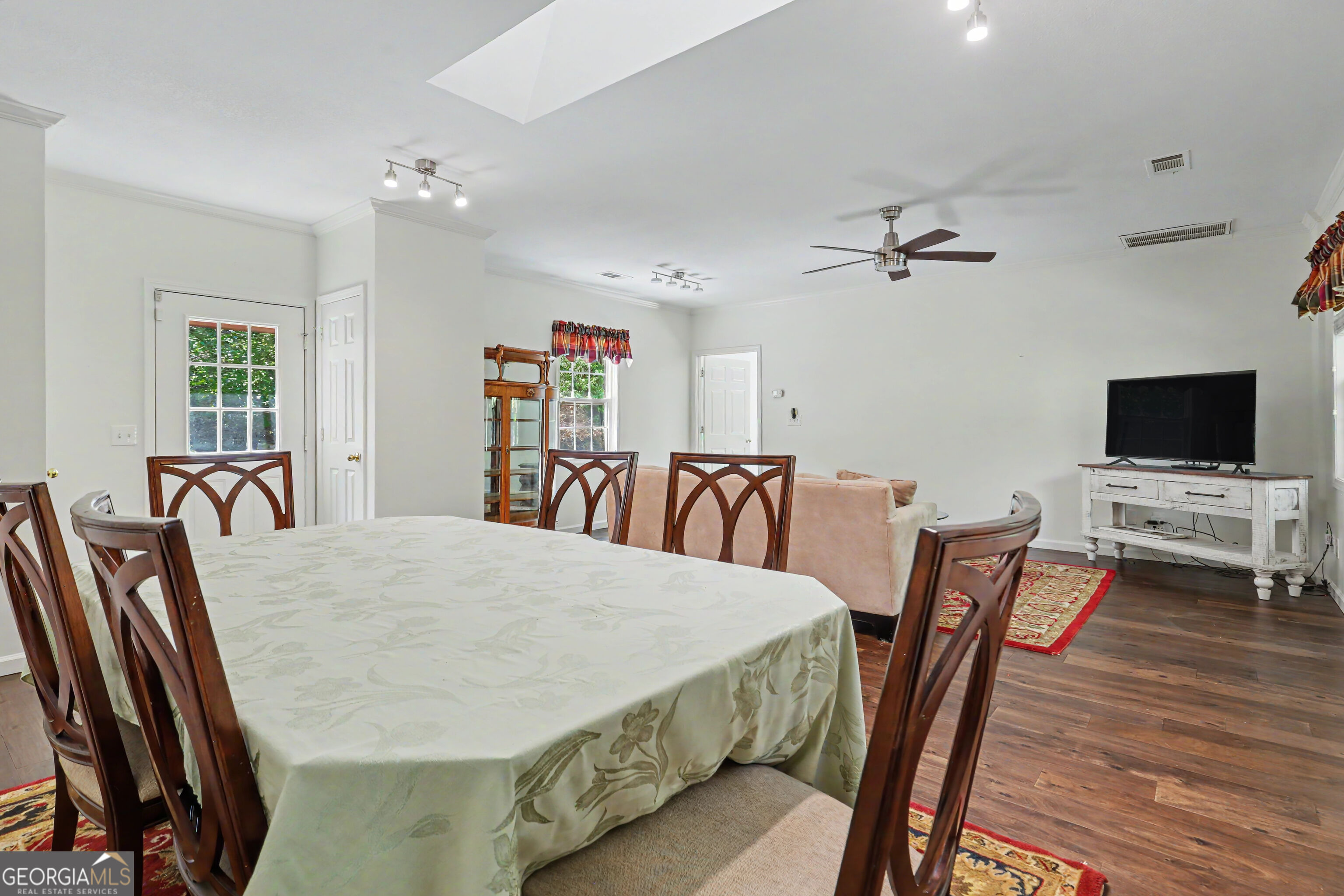 6961 Wood Lake Circle Property Photo 8
