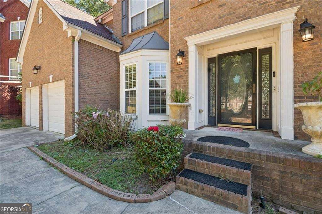 7627 Waterlace Drive Property Photo 3