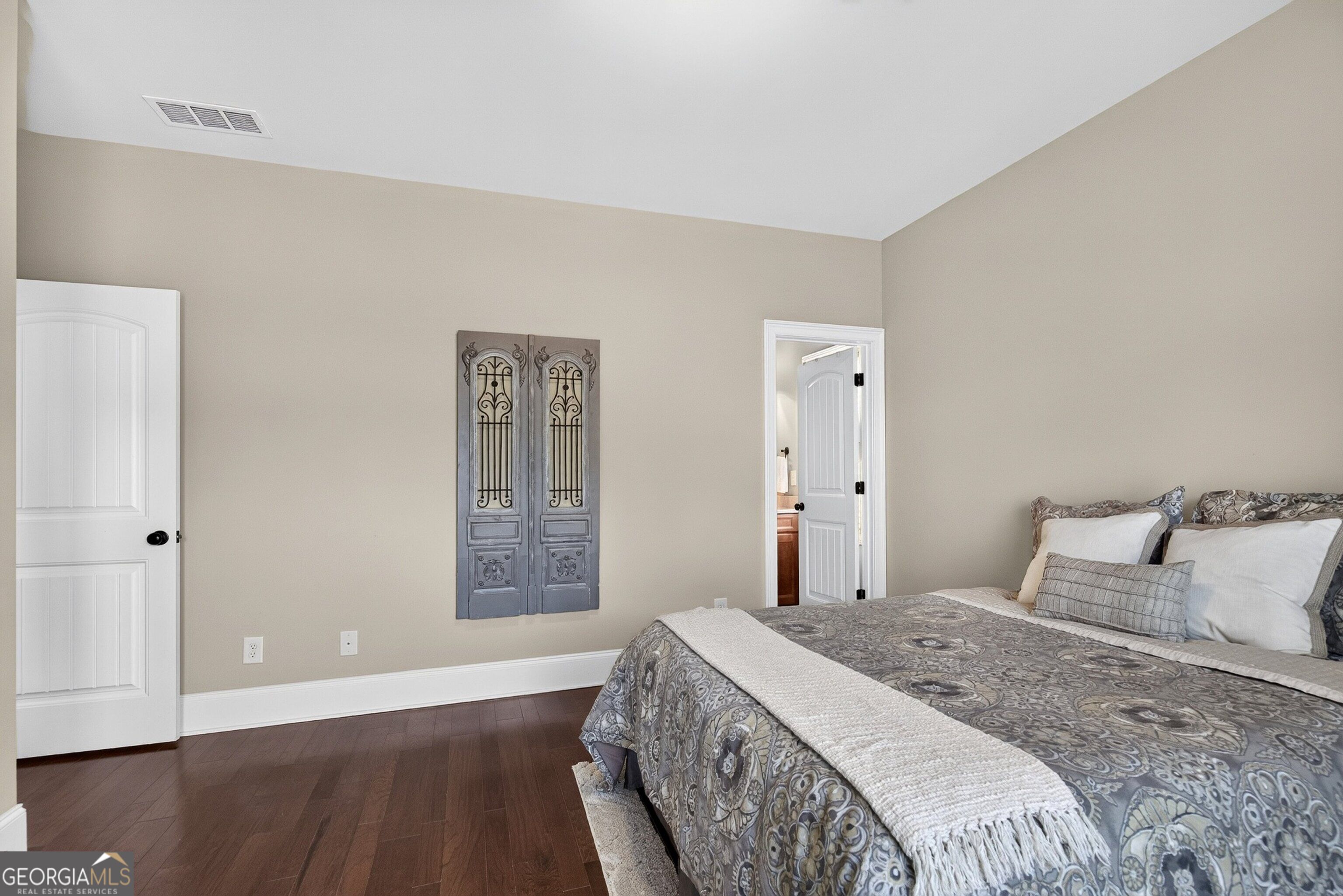 122 Brook Trail Property Photo 48
