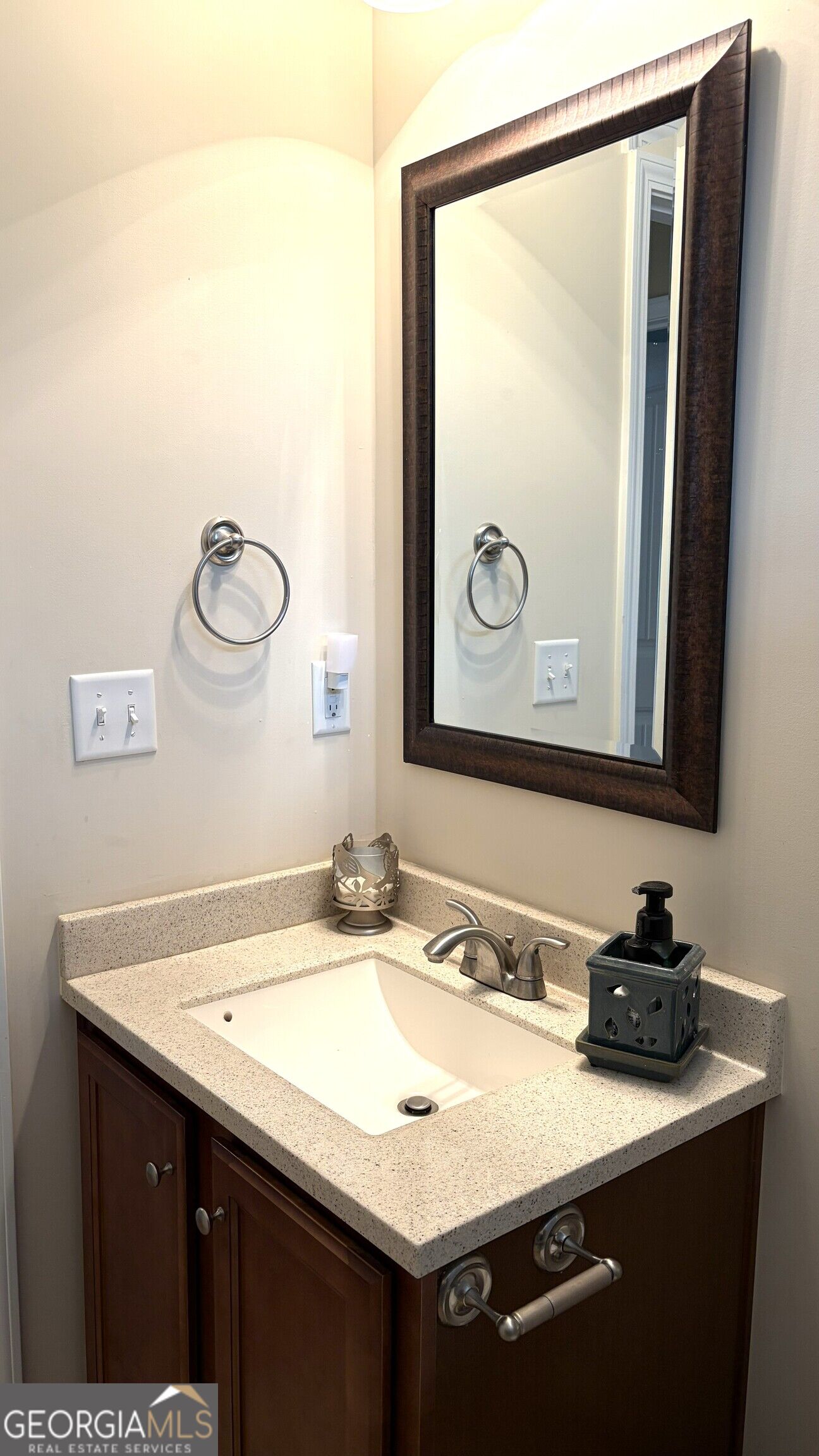 1229 Sonoma Lane Property Photo 24