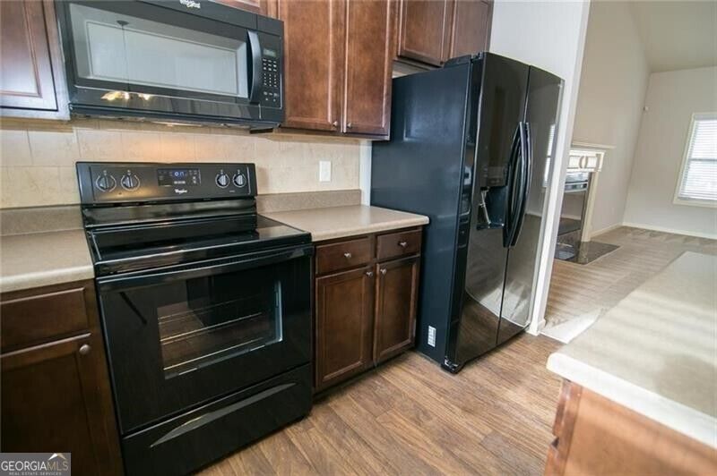 730 Walnut Woods Drive Property Photo 12