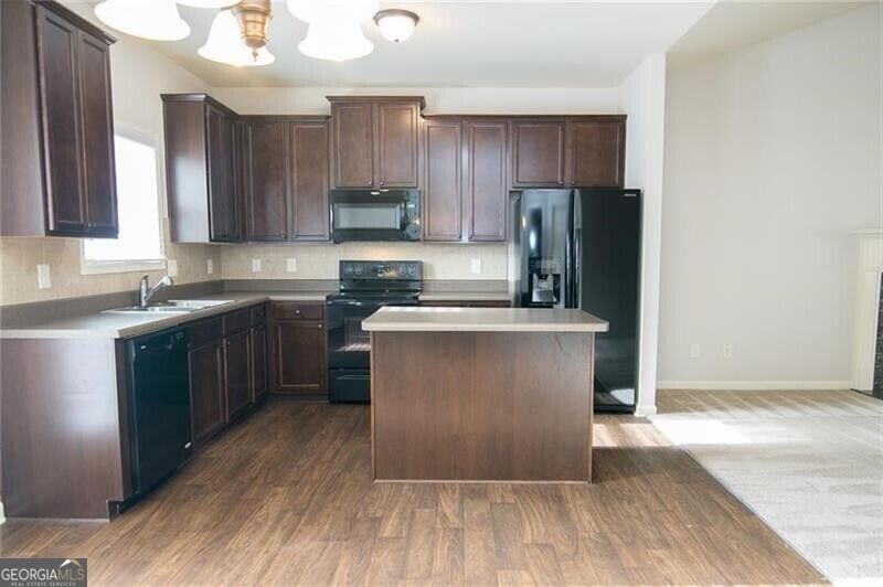 730 Walnut Woods Drive Property Photo 16