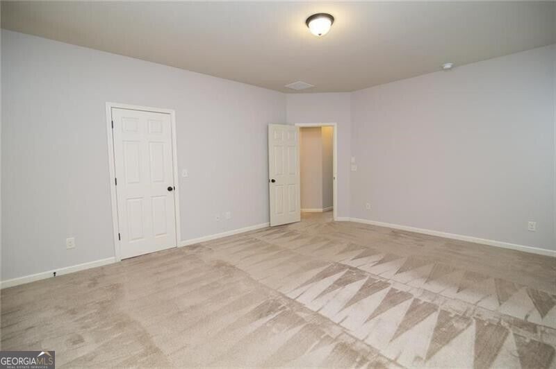 730 Walnut Woods Drive Property Photo 26