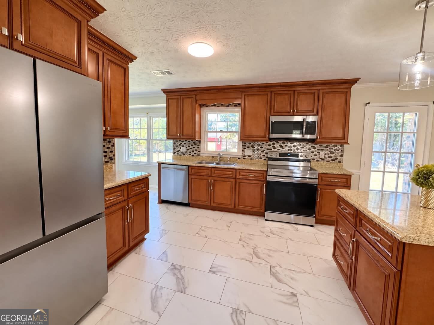 306 Brookwood Drive Property Photo 3