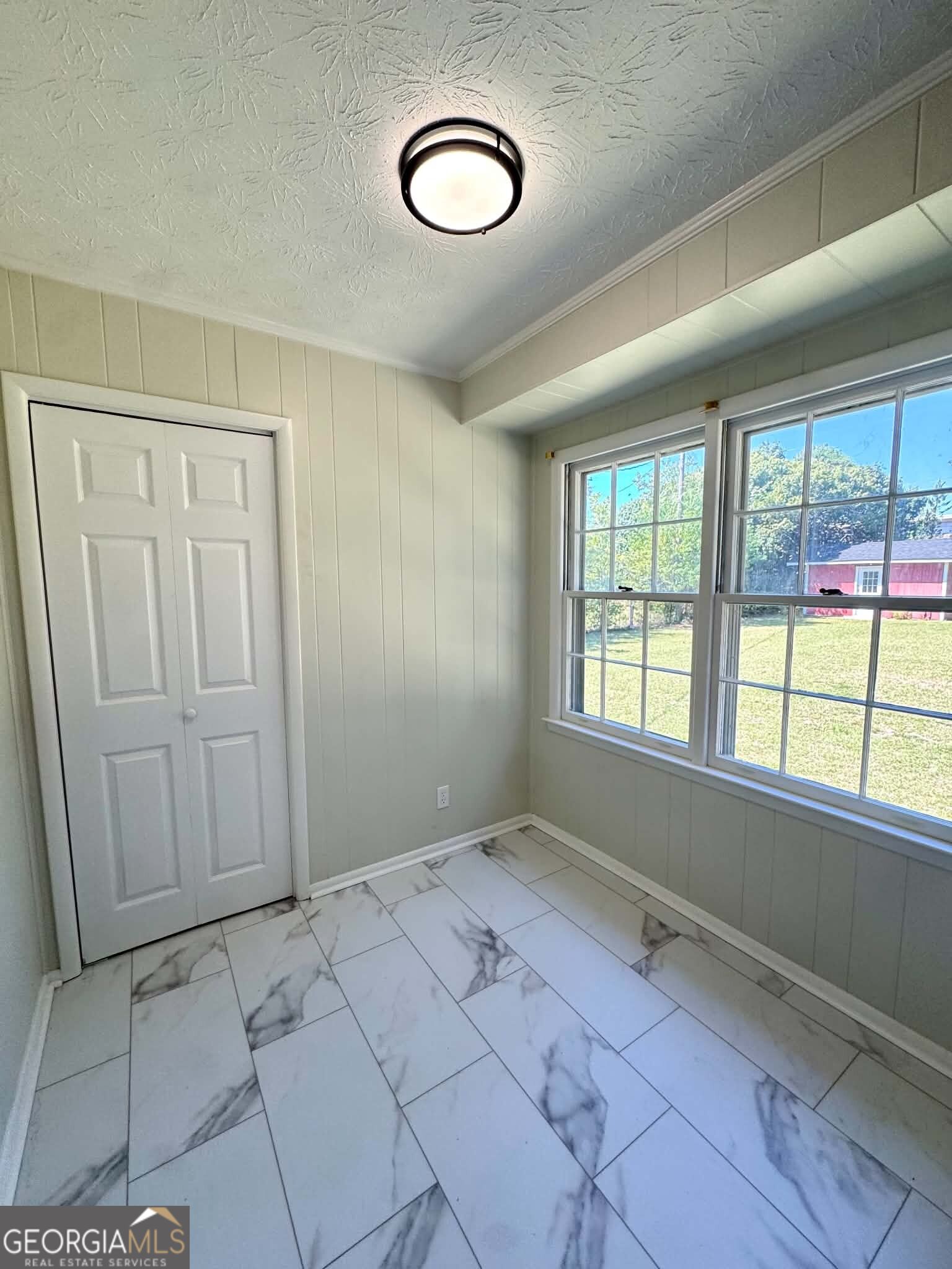 306 Brookwood Drive Property Photo 6