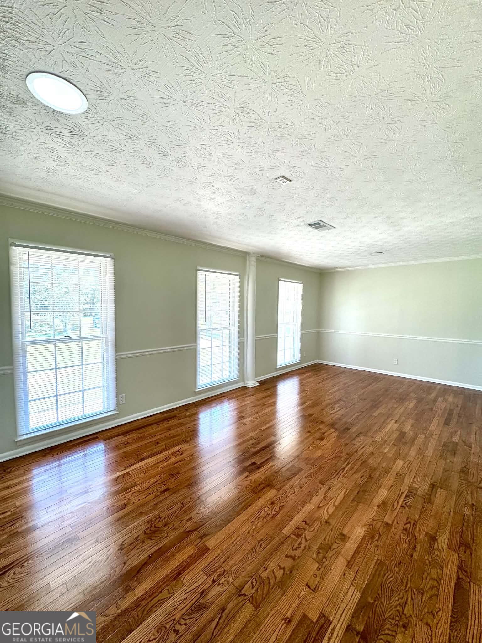306 Brookwood Drive Property Photo 12