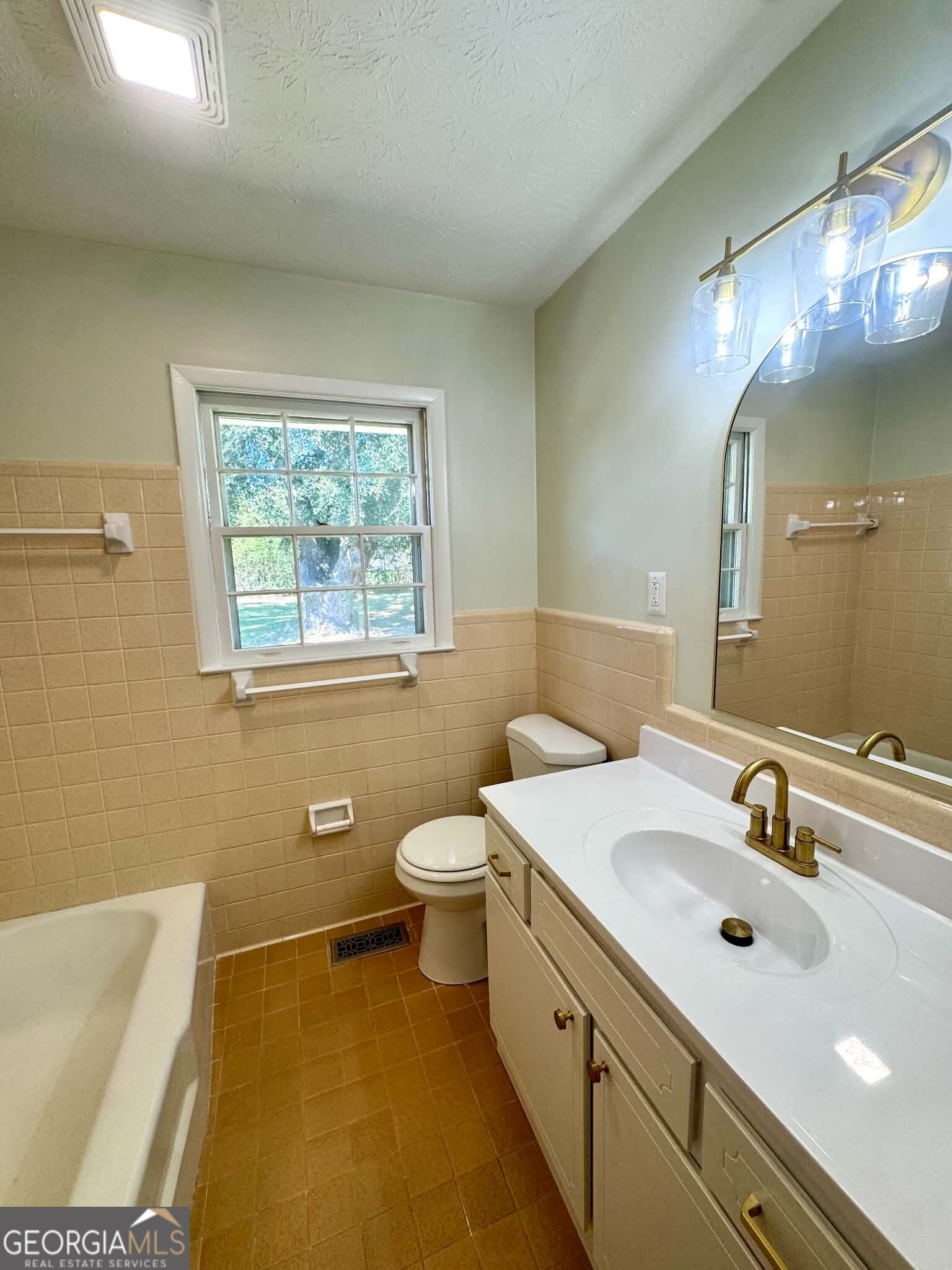 306 Brookwood Drive Property Photo 19
