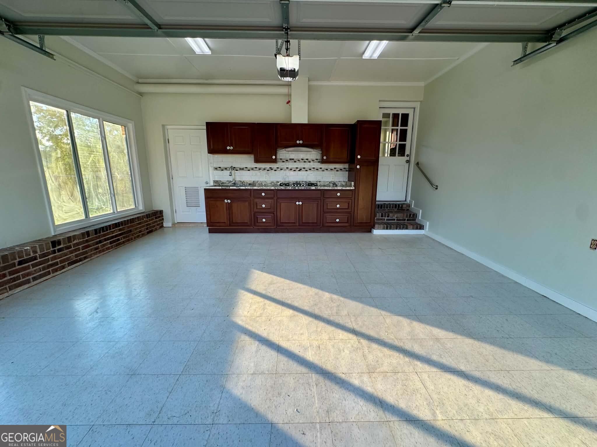 306 Brookwood Drive Property Photo 23