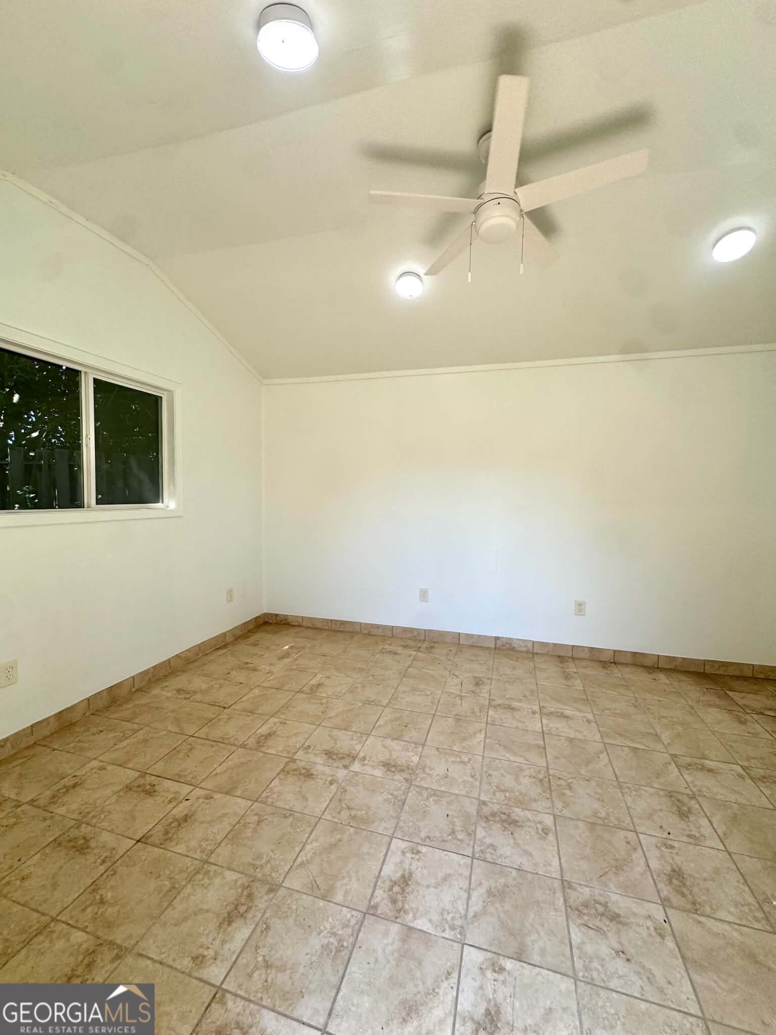 306 Brookwood Drive Property Photo 33