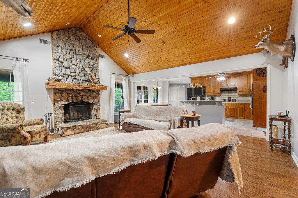 877 Mckee Road Property Photo 10
