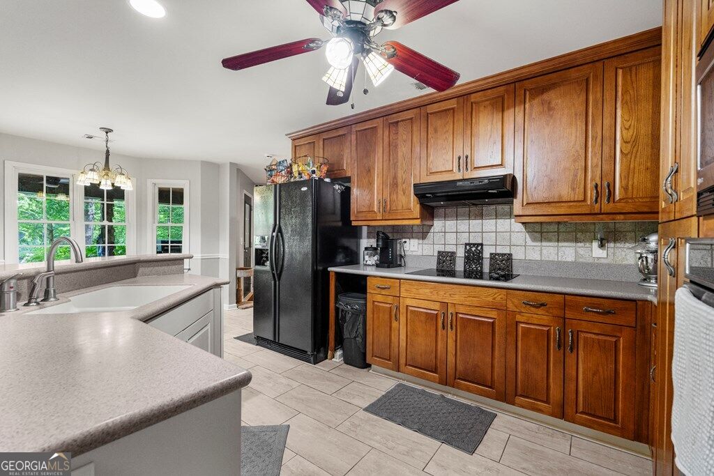 877 Mckee Road Property Photo 15