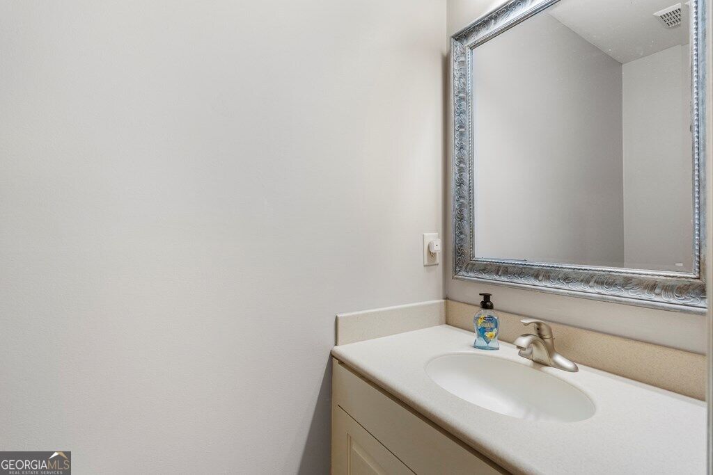 877 Mckee Road Property Photo 24